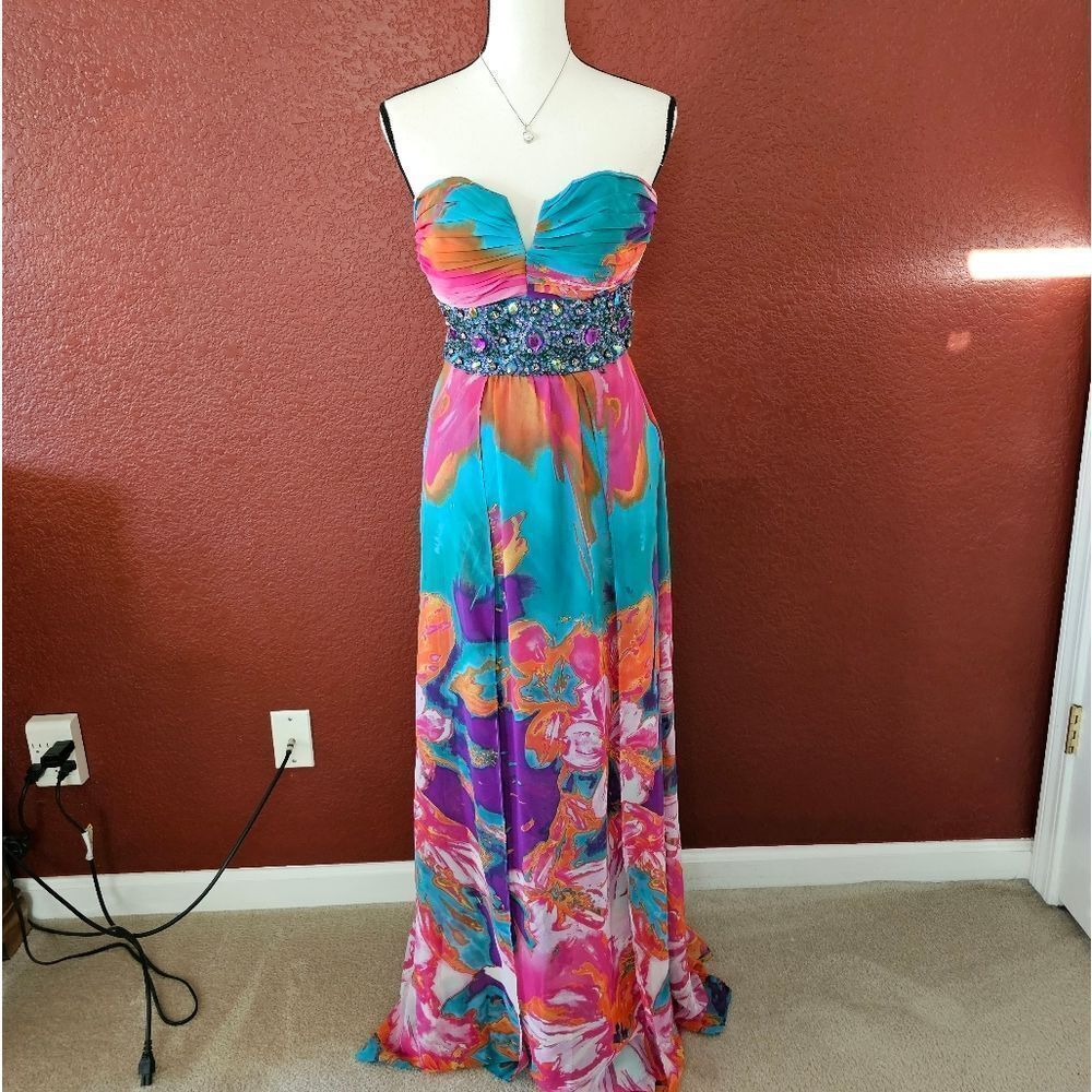 Elegant Strapless Multicolor Dress